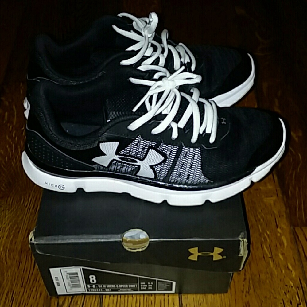 Under Armour speed swift tennis shoes